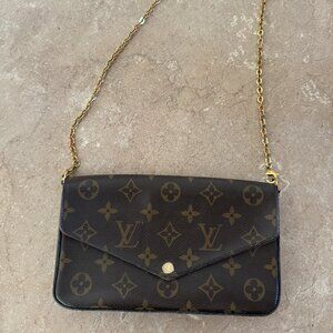 100% Authentic Louis Vuitton Pochette Felicie Monogram